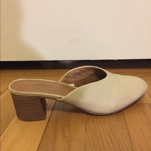 Cream mules